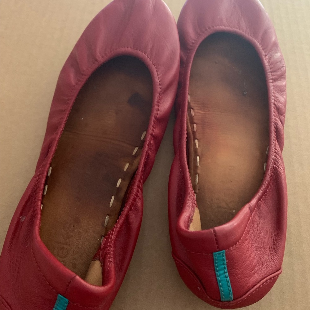 Cardinal Red Tieks